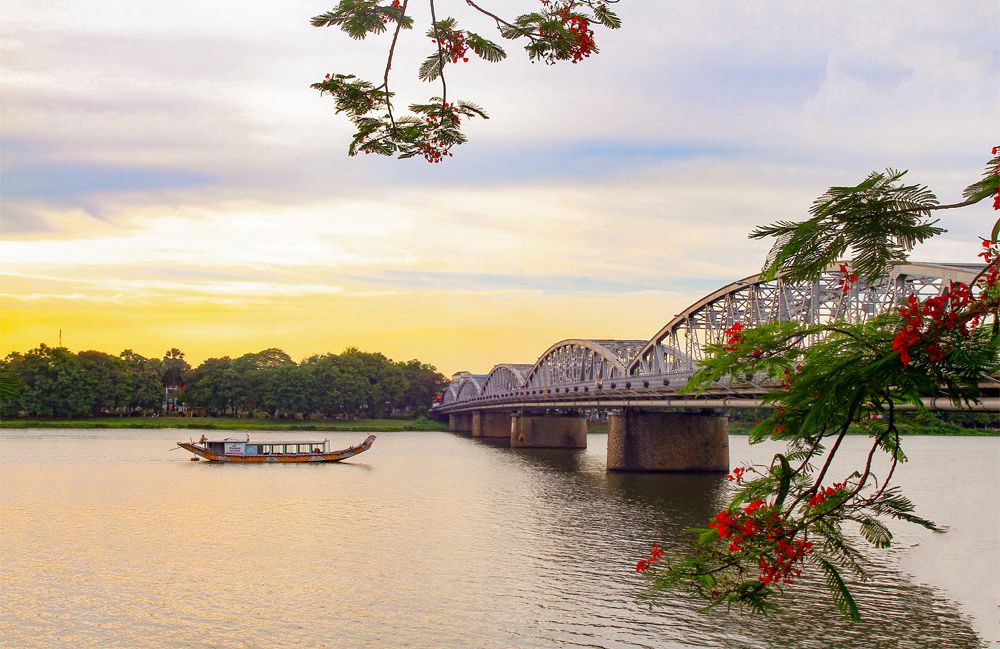 HANOI – HA LONG - HUE – ĐA NANG - HOI AN –– NHA TRANG (08 days – 07 nights)